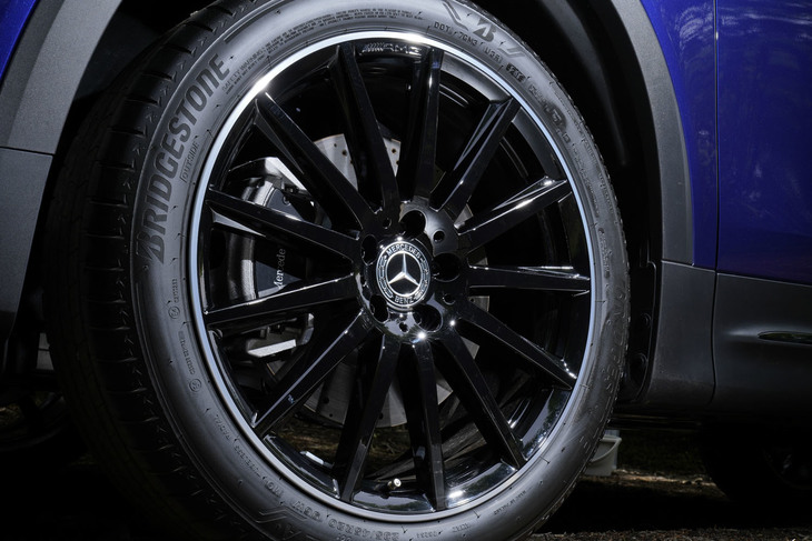 メルセデス・ベンツGLB250 4MATICスポーツ（タイヤ＆ホイール）