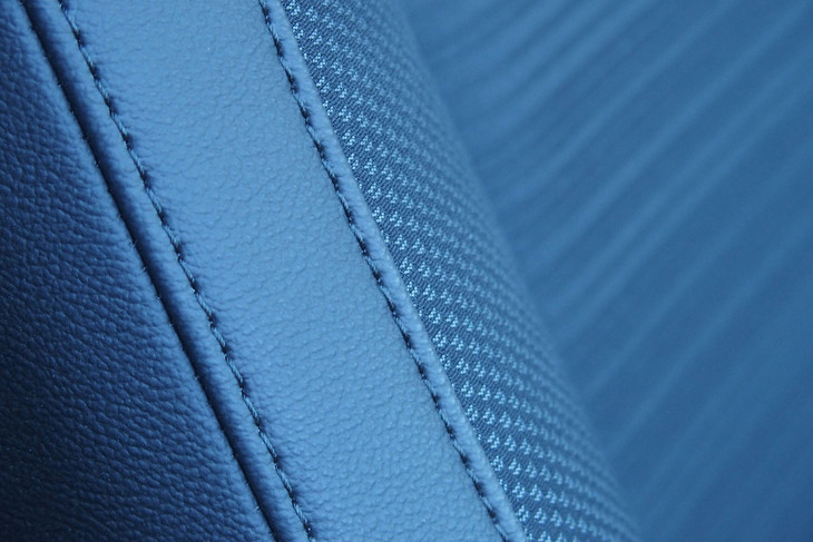 ホンダWR-V Zブラックスタイル（フロントシート）