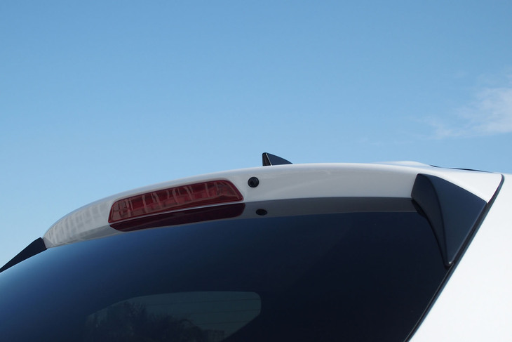 マツダ2 15 BD（リアスポイラー）