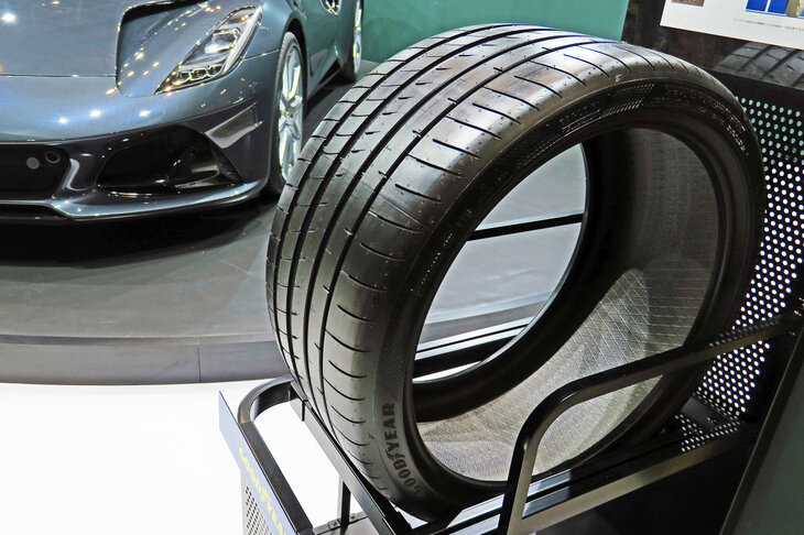 「ロータス・エミーラ」専用設計のタイヤ「グッドイヤー・イーグルF1スーパーカー」。