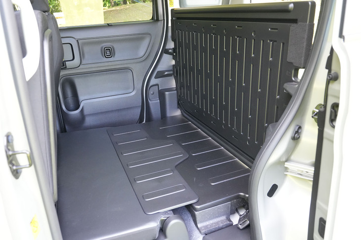 ボードより前の床面長は805mm。