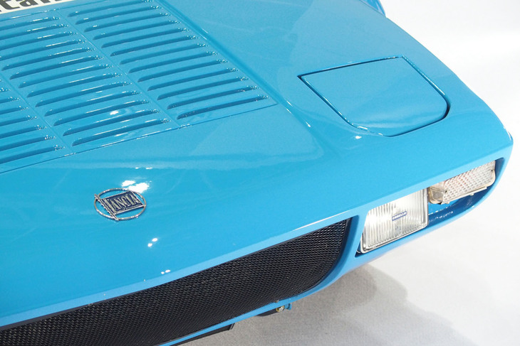 ランチア・ストラトスHFストラダーレ（1975年）