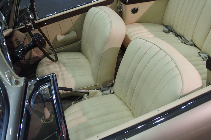 アルヴィス3.0リッターTE21パークウォード ドロップヘッドクーペ（1964年）／ザ・アルヴィスカーカンパニー