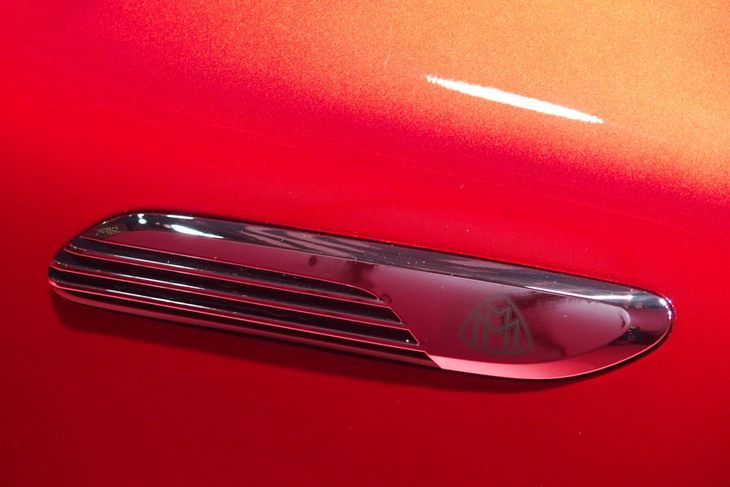 マイバッハSL680モノグラムシリーズ（サイドエアベント）