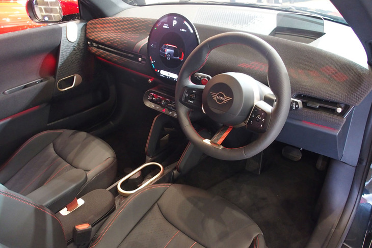 MINIジョンクーパーワークスE（コックピット）