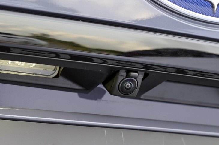 スバル・レヴォーグ レイバック用品装着車（バックカメラ）