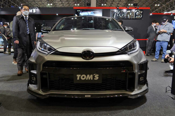 TOM'S GRヤリス コンプリート