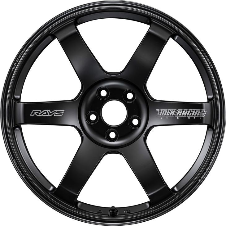 6本のスポークで構成される、ボルクレーシングの「TE37」シリーズ。シンプルながら高性能を実現する、機能美あふれるデザインといえる。