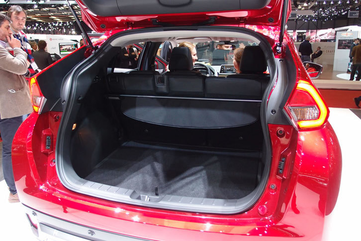 三菱エクリプス クロス