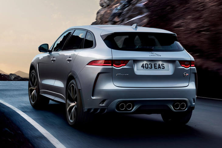 最高出力550psを発生する「FペースSVR」もラインナップされる。