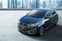 こちらは現行型の「三菱ミラージュ」。