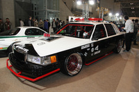 wiz 国際情報工科自動車大学校の「Hidden Devill」。「リンカーン・タウンカー」をベースに、車体後半はフレームから製作されたジムカーナ仕様。