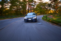 コーナリング時のトラクション性能を高めるため、「B3」のリアには電子制御式アクティブLSDが標準装備される。