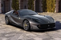 「フェラーリ812スーパーファスト」のオープントップバージョン登場