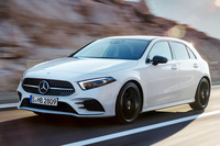 2018年2月にオランダで世界初公開された新型「Aクラス」。現在は新しいインターフェイス「MBUX」の日本語対応に追われている最中とのことで、日本導入はしばらく先になりそうだ。