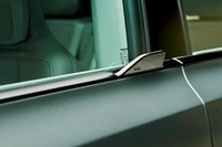 フロントドアのアウターオープナー。