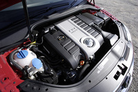 フォルクスワーゲン・イオス2.0T（FF/2ペダルMT）【試乗記】の画像