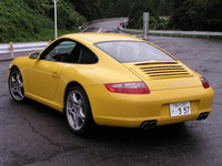 【スペック】
	カレラS：全長×全幅×全高＝4425×1810×1300mm／ホイールベース＝2350mm／車重＝1460kg／駆動方式＝RR／3.8リッター水平対向6DOHC24バルブ（355ps/6600rpm、40.8kgm/4600rpm）／価格＝1248.0万円