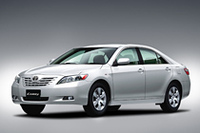 「トヨタ・カムリ」内外装のカラーを変更の画像