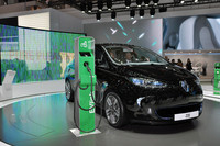 市販型が初公開された「ZOE」。BセグメントのピュアEVで、200万円以下は“安い”。