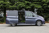 スライドドアの開口部は、先代よりも拡大されている。その幅は760mmで、高さは1260mm。