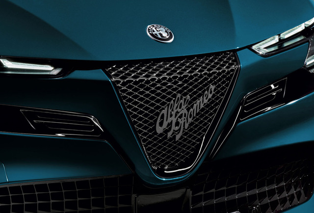 【純正】アルファロメオ 147(後期型) フロントエンブレム AlfaRomeo◇アルファロメオ純正フロントエンブレム新品 147(前期型