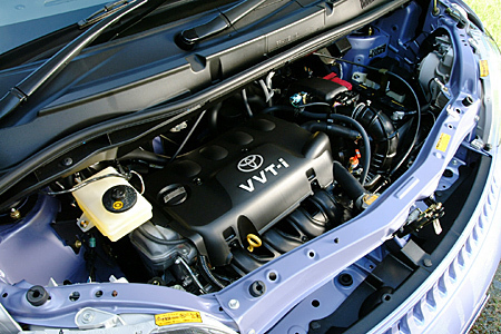 トヨタ・ポルテ130 i “Cパッケージ”（4AT）／ポルテ150 r（4AT）【試乗