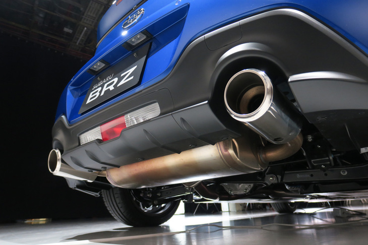 スバルBRZ（マフラー）