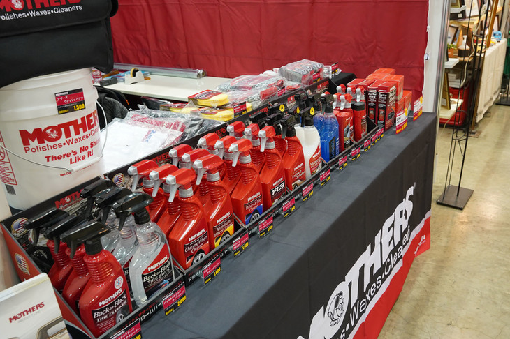 MOTHERSのブース。