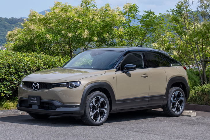 マツダMX-30ロータリーEV（フロントビュー）