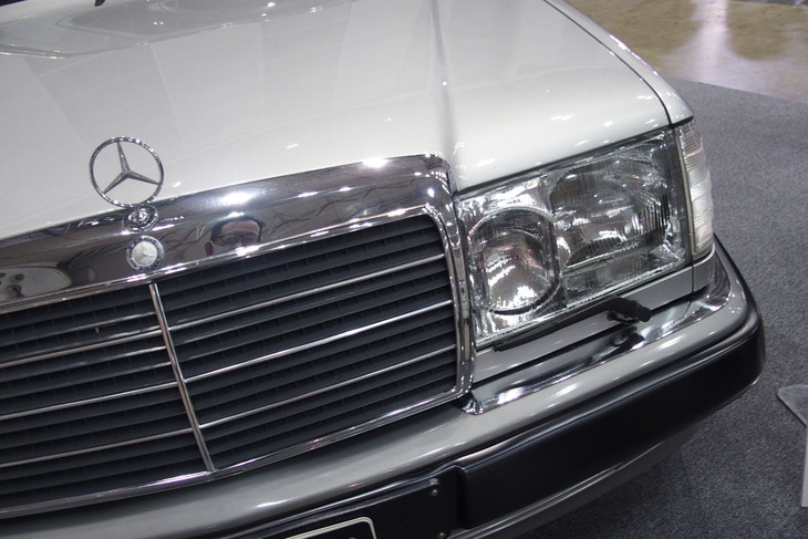 メルセデス・ベンツ500E（1993年）／ヤナセクラシックカーセンター