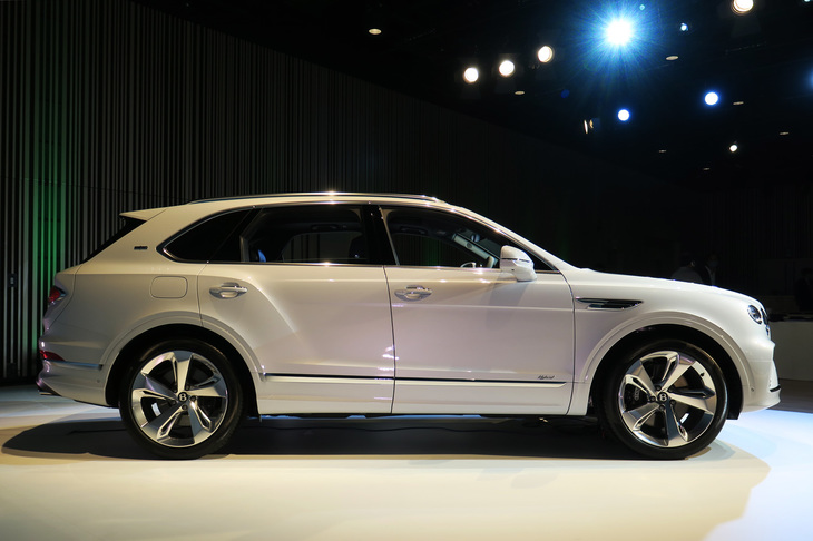 ベントレー・ベンテイガ ハイブリッド（エクステリア）