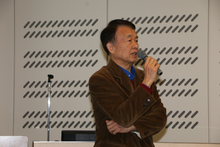 宣言式には、日産自動車のOBであり、日本モータースポーツ推進機構理事長の日置和夫氏も駆けつけた。