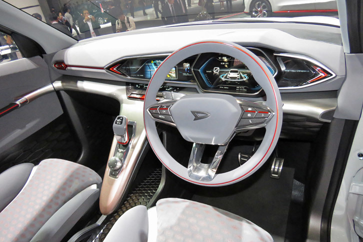 ダイハツDNトレック（インテリア）