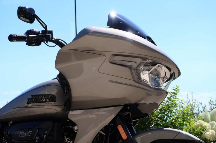 ハーレーダビッドソンCVOロードグライド（フェアリング）