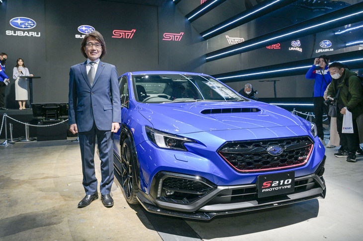 「S210」の開発コンセプトは「ニュルブルクリンク24時間レースマシン直系の2ペダルスポーツセダン」。スバルテクニカインターナショナル開発副本部長の高津益夫氏（写真）は、「STIが挑戦し続けているニュルブルクリンク24時間耐久レースで得られた知見やノウハウが惜しみなくフィードバックされている特別なクルマ」と説明している。