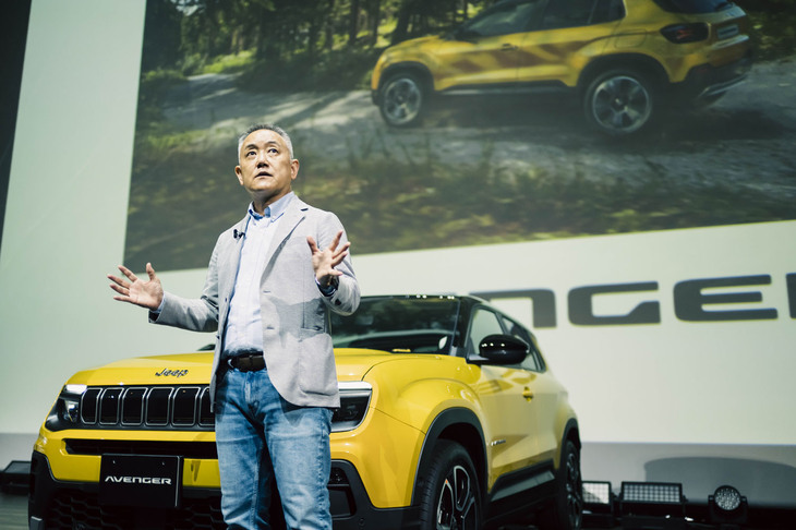 2024年9月26日に東京・虎ノ門で行われた「ジープ・アベンジャー」の発表イベントの様子。こちらもステランティス ジャパンの打越社長がステージに立った。