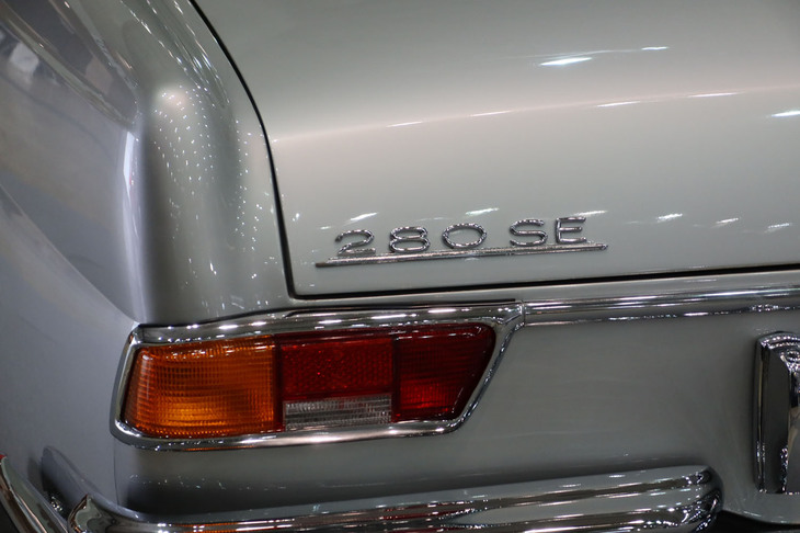 メルセデス・ベンツ280SE（1969年）