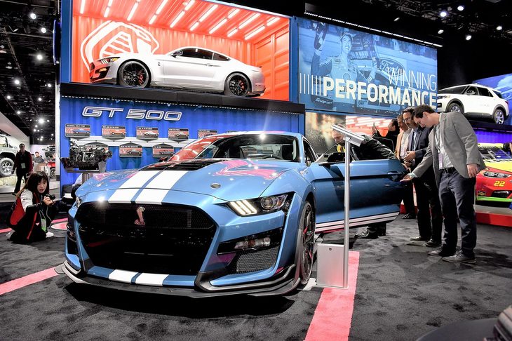 「フォード・マスタング」のハイパフォーマンスバージョンである「シェルビーGT500」。最高出力700hpを発生するスーパーチャージャー付き5.2リッターV8エンジンを搭載する。