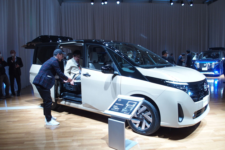 日産セレナe-POWERハイウェイスターV