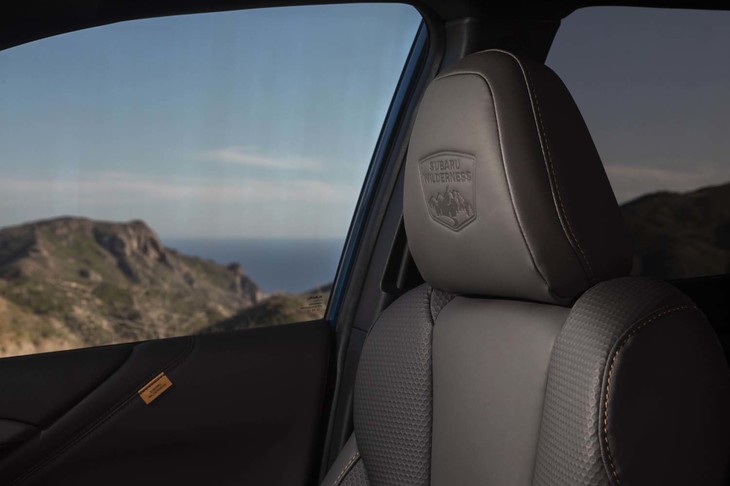 スバル・アウトバック ウィルダネス（フロントシート）
