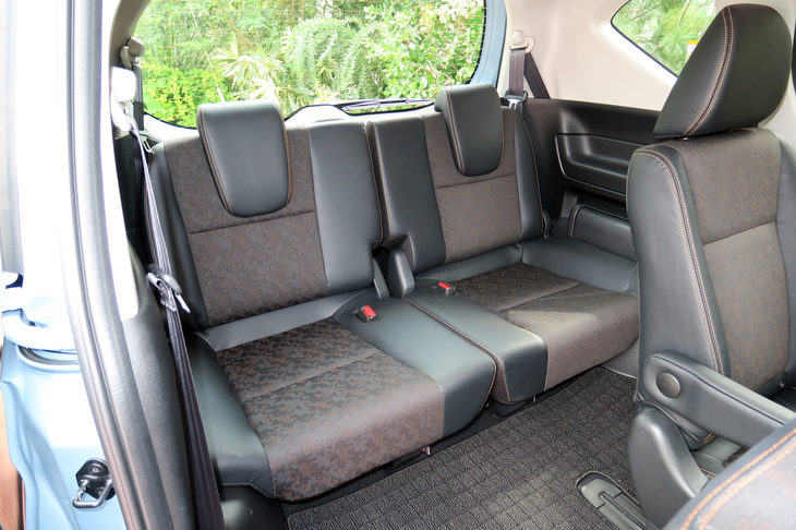 ホンダ・フリード ハイブリッド クロスター（4WD）（3列目シート）