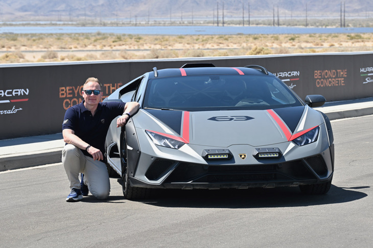 試乗会で話をうかがったミーティア・ボルケート氏。ランボルギーニのデザイン部門の責任者である。