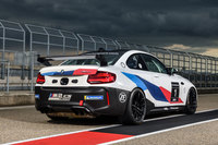 BMWが「M2 CSレーシング」を発表　BMW M社が手がけるカスタマー向けのレーシングカーの画像