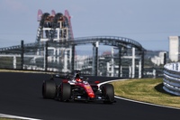 F1が始まった1950年から参戦を続けるフェラーリ。2026年はメルセデスに次ぐ2番手のポジションから、2008年以来遠ざかっているチャンピオンを目指す。日本GPではシャルル・ルクレール（写真）が3位表彰台にのぼった。（Photo＝Ferrari）