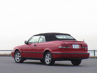 【スペック】全長×全幅×全高＝4650×1710×1430mm/ホイールベース＝2605mm/車重＝1440kg/駆動方式＝FF/2リッター直4DOHC16バルブ・インタークーラー付き低圧ターボ(150ps/5500rpm、24.5kgm/1800rpm)/車両本体価格＝495.0万円