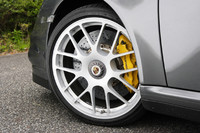 テスト車は「19インチRSスパイダーホイール」を履く。センターロックシステムを採用し軽量化を図ったというオプションだ。