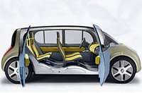 
	観音開きになるサイドドア。リアドアは、通常の前ヒンジでの開閉もする。シートのクッションには「メモリーフォーム」機能が備わり、座るヒトの体にフィットする。リクライニングして、キャビンのフロアに（！）倒すこともできるという。
	 