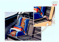 アウディ、「安全性の高い」チャイルドシート発売の画像