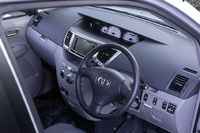 トヨタ・ヴォクシー Z Gエディション（FF/4AT)【ブリーフテスト】の画像